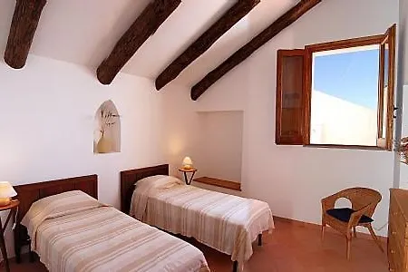 Sleeps 4 Air Con Wifi *