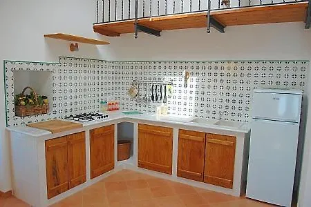 Sleeps 4 Air Con Wifi